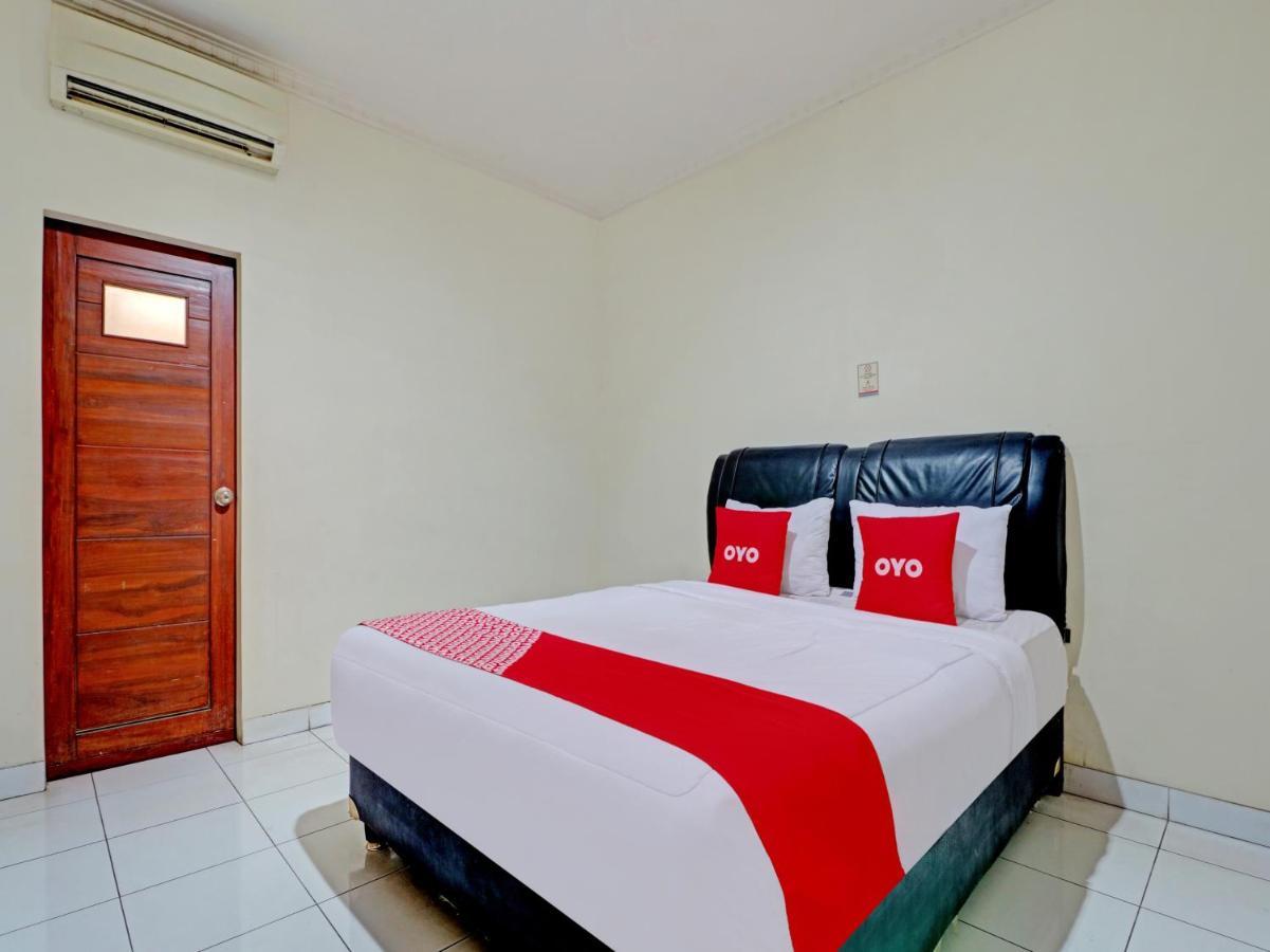 Capital O 90407 Wisma Bahtera Hotel Cirebon Buitenkant foto