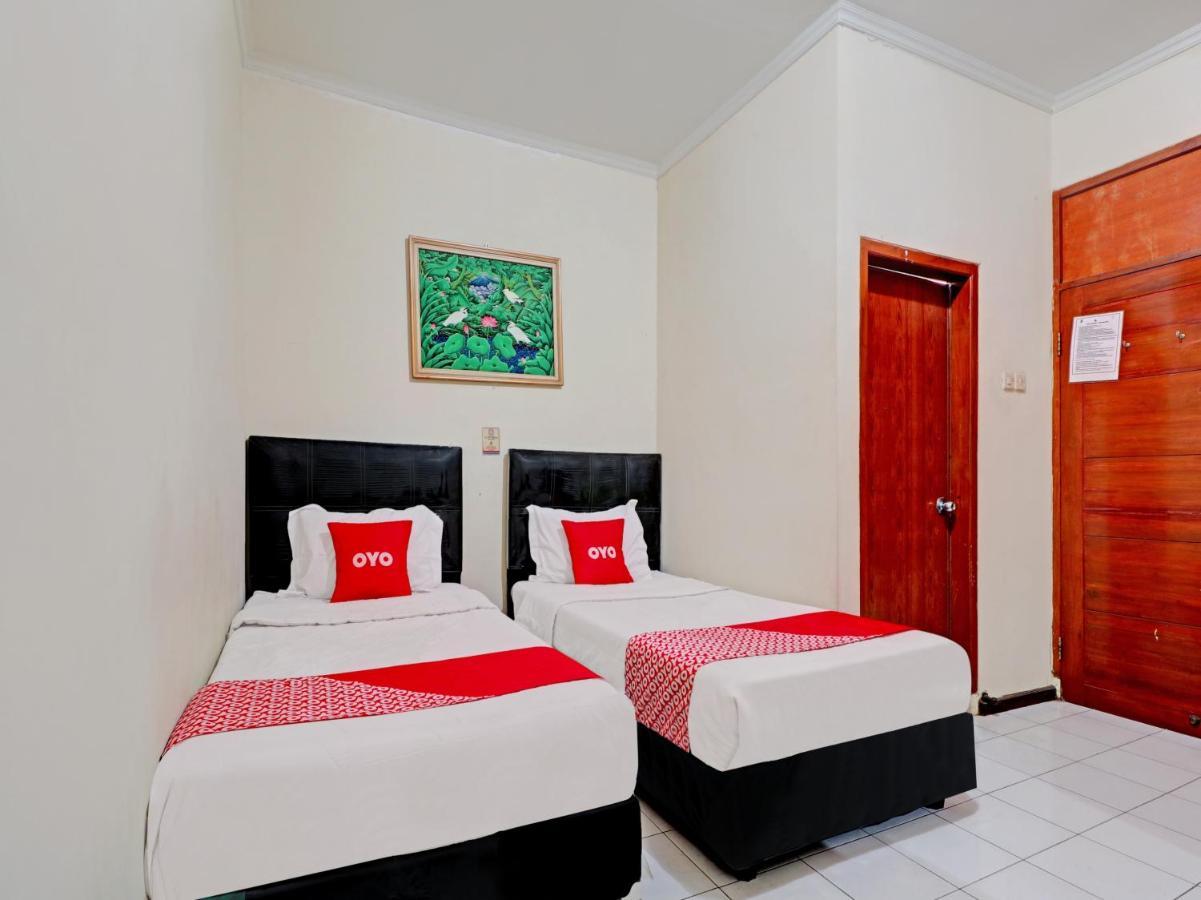 Capital O 90407 Wisma Bahtera Hotel Cirebon Buitenkant foto