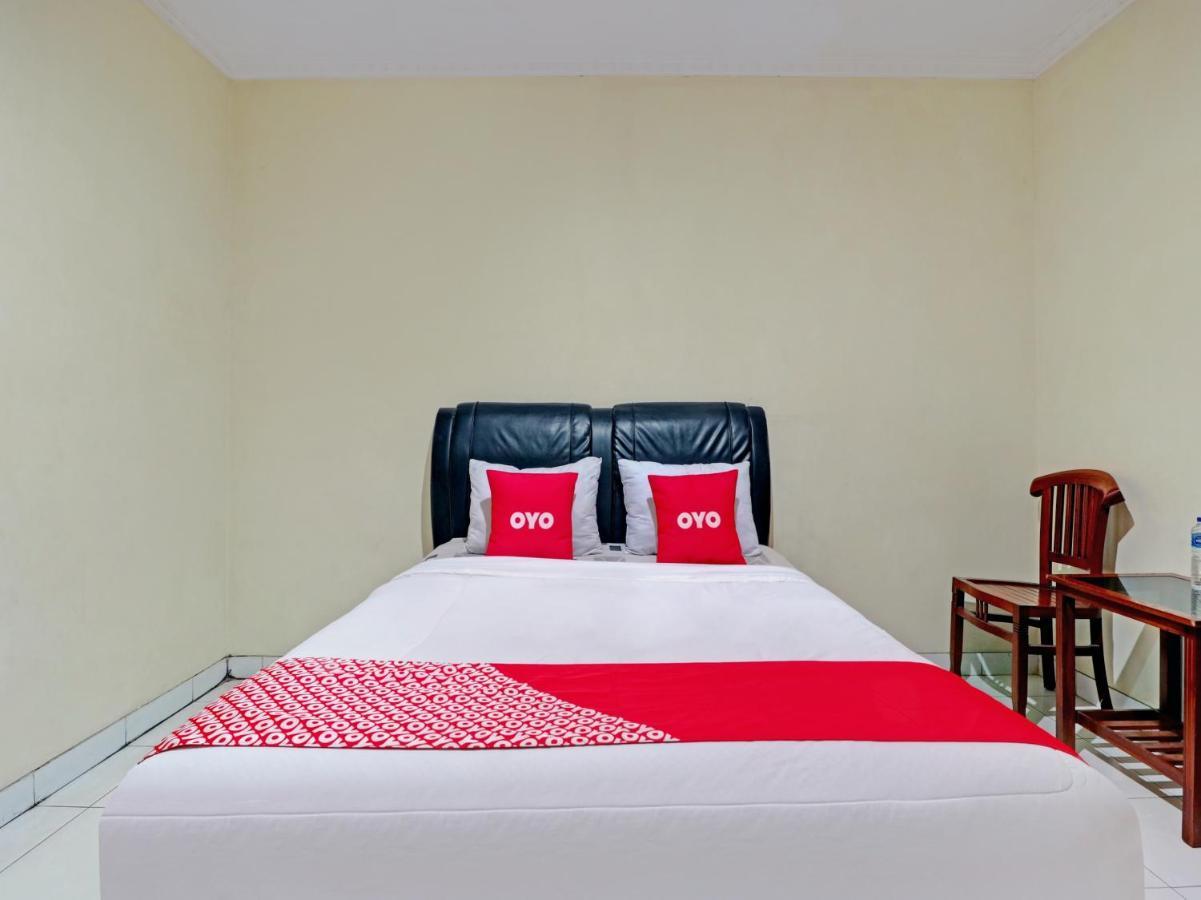 Capital O 90407 Wisma Bahtera Hotel Cirebon Buitenkant foto