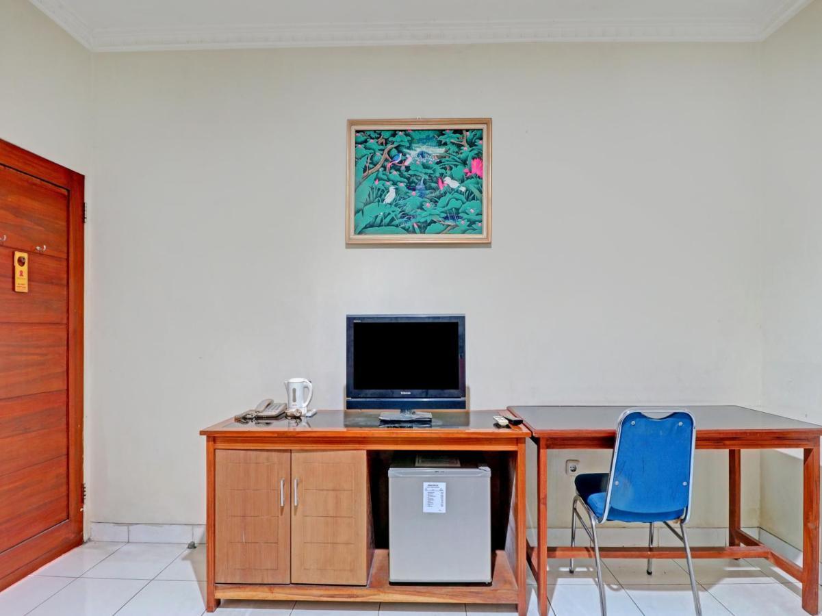 Capital O 90407 Wisma Bahtera Hotel Cirebon Buitenkant foto